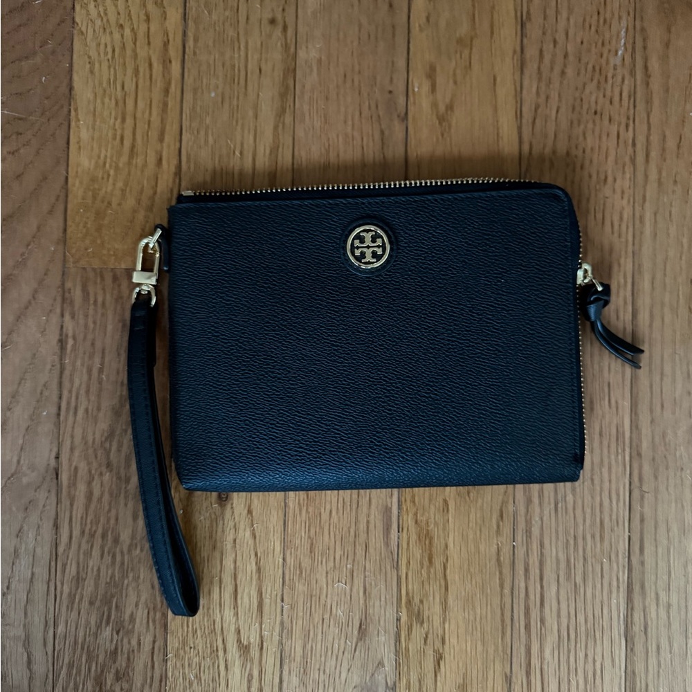 Tory Burch black leather wallet wristlet